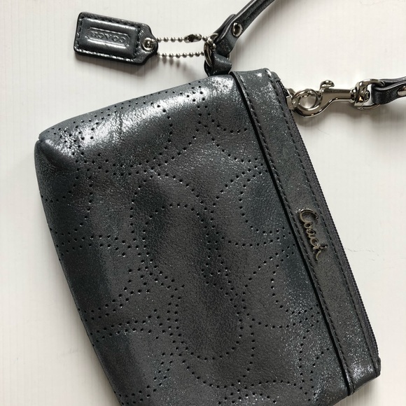 Coach wristlet. - Picture 1 of 2